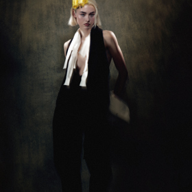  

Foto: Samuel Alexander Petráš @samuel_alex__

Creative direction and styling: Tomáš Němec @tomas_nemec

Make-up a vlasy: @philnoiraude

Modelka: Zuzana Müller @zuzoolog

Agentura: @exitmodelmanagement

Casting a booking: Marcela Očenášova @saint.marceline 
