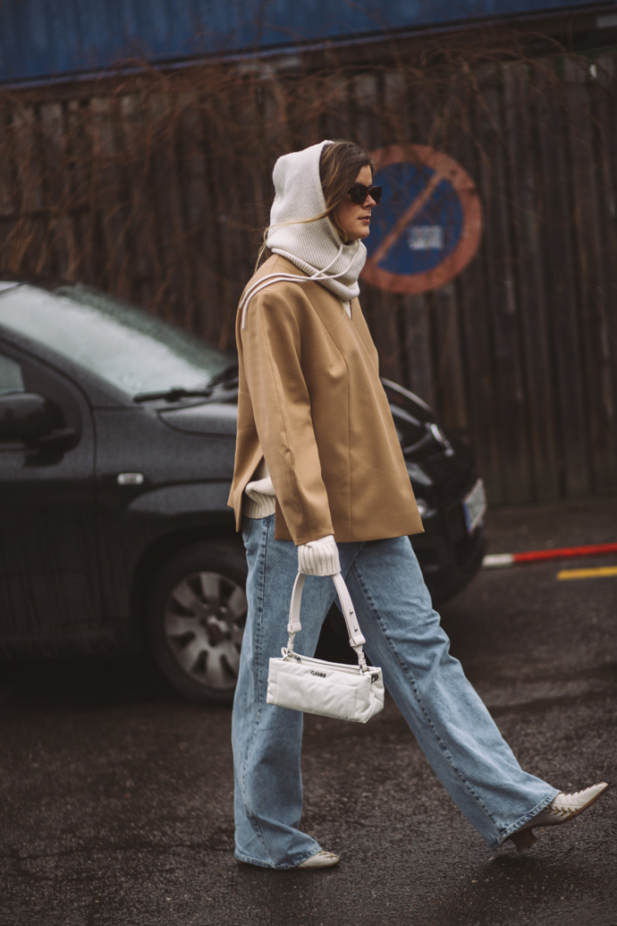  

How to style it: Denimové kalhoty
