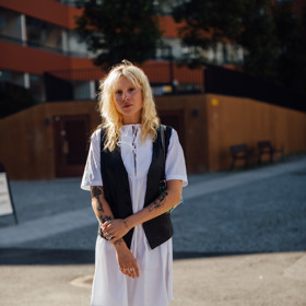 Sportovní boty ke skutečně každému outfitu. Jak je kombinovat?
Sportovní boty ke skutečně každému outfitu. Jak je kombinovat?