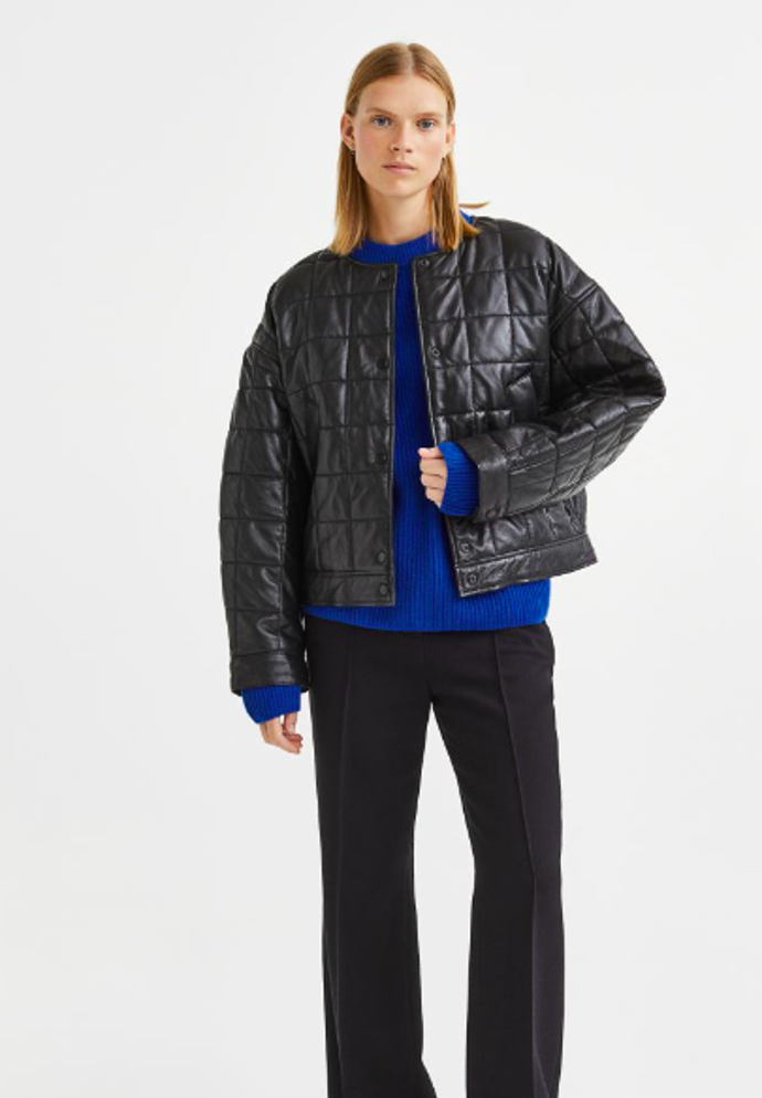  

Prošívaný bomber, H&M, 7999 Kč
