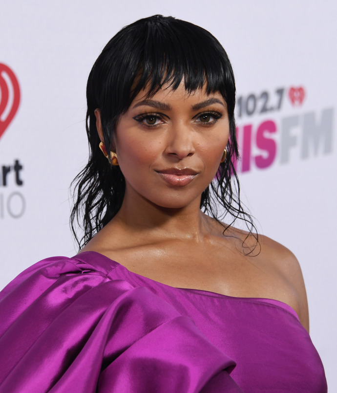  

Face-framing účes v podání Kat Graham

