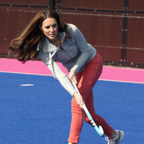 Celebrity při sportu. Princezna z Walesu Catherine byla dobrá v pozemním hokeji.
Celebrity při sportu. Princezna z Walesu Catherine byla dobrá v pozemním hokeji.