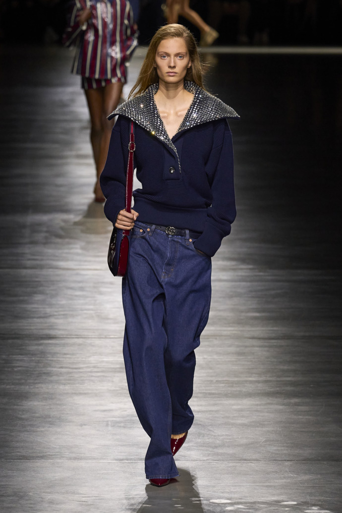 Prohlédněte si kolekci Gucci Spring Summer 2024...
Prohlédněte si kolekci Gucci Spring Summer 2024...