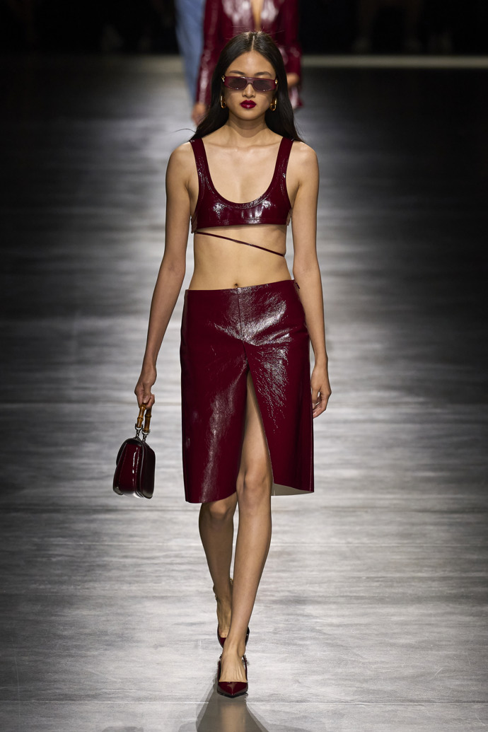 Prohlédněte si kolekci Gucci Spring Summer 2024...
Prohlédněte si kolekci Gucci Spring Summer 2024...