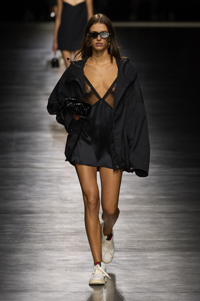 Prohlédněte si kolekci Gucci Spring Summer 2024...
Prohlédněte si kolekci Gucci Spring Summer 2024...