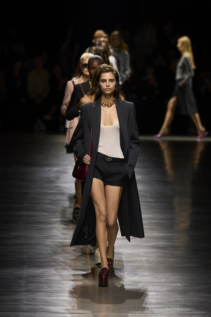 Prohlédněte si kolekci Gucci Spring Summer 2024...
Prohlédněte si kolekci Gucci Spring Summer 2024...