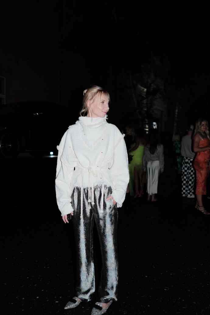  

Prohlédněte si ten nejlepší streetstyle z ulic Mercedes-Benz Prague Fashion Weeku...
