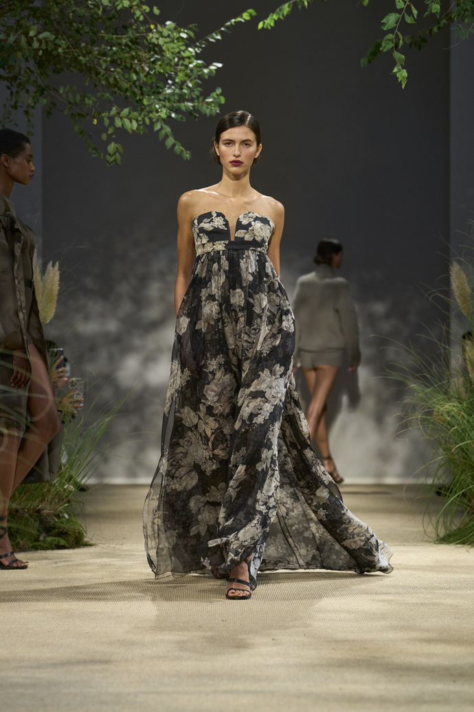  

Prohlédněte si kolekci Max Mara Spring Summer 2024...
