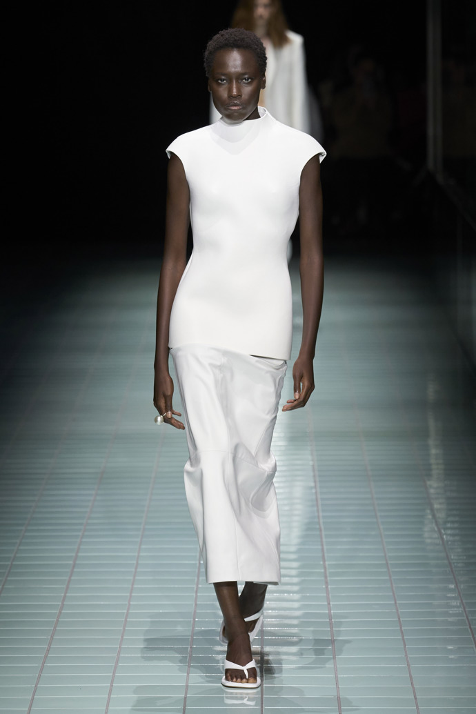 Prohlédněte si kolekci Sportmax Spring Summer 2024...
Prohlédněte si kolekci Sportmax Spring Summer 2024...