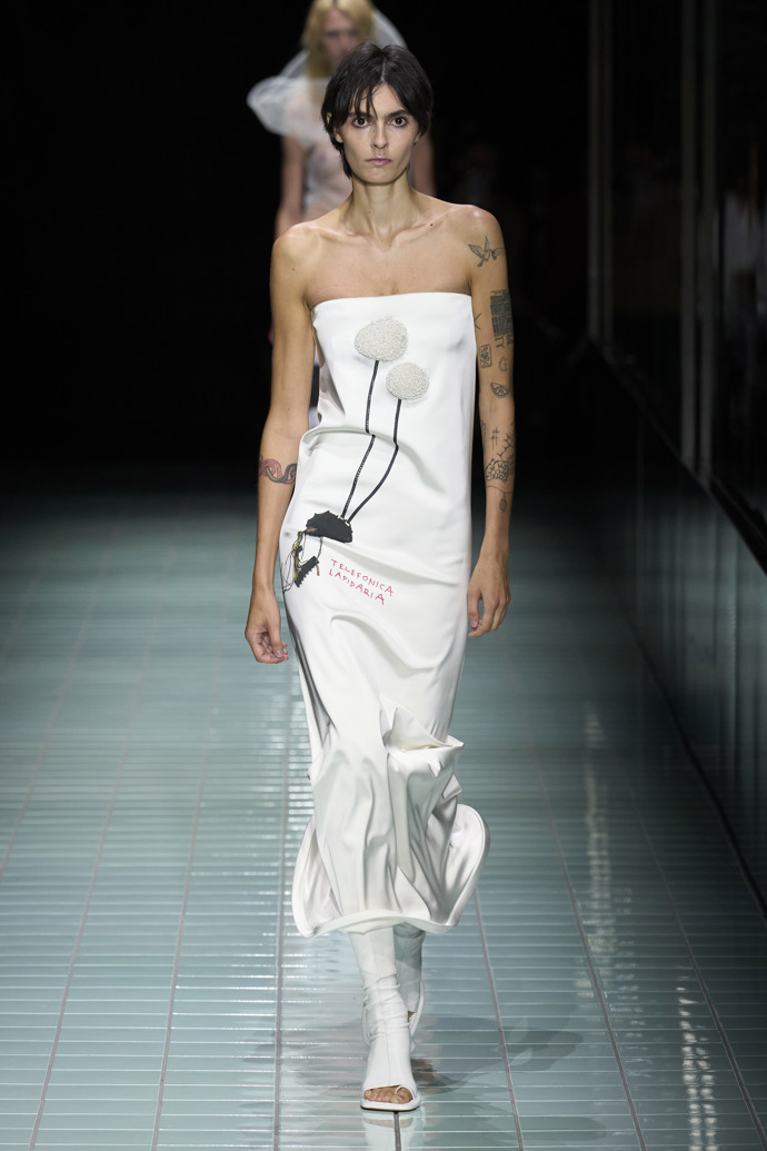 Prohlédněte si kolekci Sportmax Spring Summer 2024...
Prohlédněte si kolekci Sportmax Spring Summer 2024...