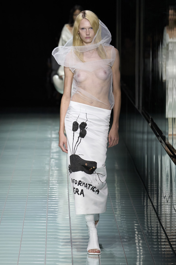 Prohlédněte si kolekci Sportmax Spring Summer 2024...
Prohlédněte si kolekci Sportmax Spring Summer 2024...