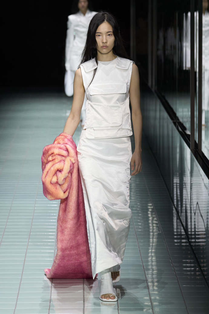 Prohlédněte si kolekci Sportmax Spring Summer 2024...
Prohlédněte si kolekci Sportmax Spring Summer 2024...