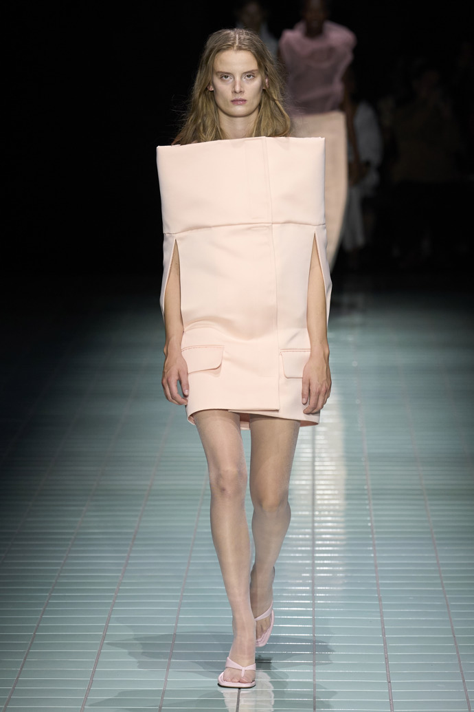 Prohlédněte si kolekci Sportmax Spring Summer 2024...
Prohlédněte si kolekci Sportmax Spring Summer 2024...