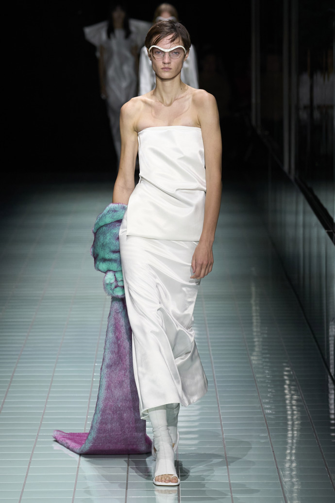 Prohlédněte si kolekci Sportmax Spring Summer 2024...
Prohlédněte si kolekci Sportmax Spring Summer 2024...