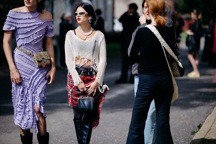  

Prohlédněte si nejlepší streetstyle z ulic Mercedes-Benz Prague Fashion Weeku...
