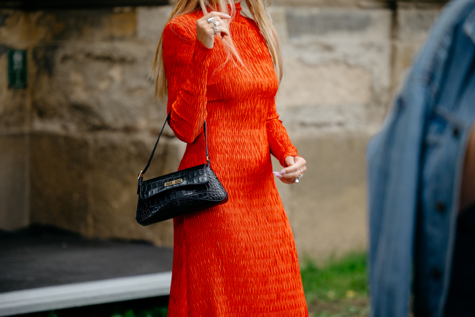  

Prohlédněte si nejlepší streetstyle z ulic Mercedes-Benz Prague Fashion Weeku...
