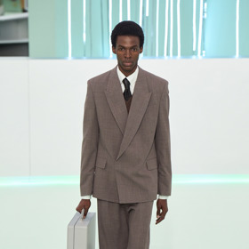 Prohlédněte si kolekci BOSS Fall Winter 2023...
Prohlédněte si kolekci BOSS Fall Winter 2023...