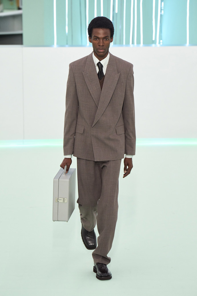 Prohlédněte si kolekci BOSS Fall Winter 2023...
Prohlédněte si kolekci BOSS Fall Winter 2023...