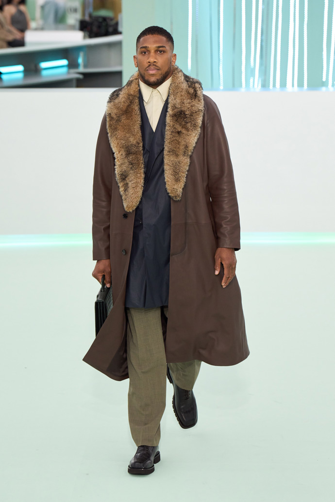 Prohlédněte si kolekci BOSS Fall Winter 2023...
Prohlédněte si kolekci BOSS Fall Winter 2023...