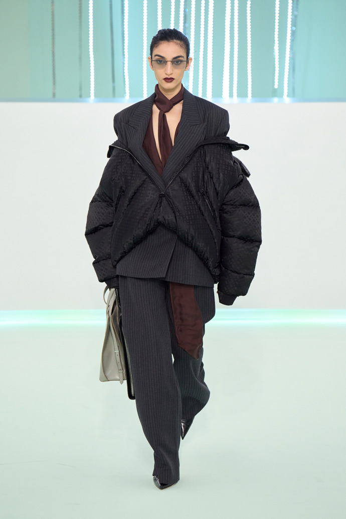 Prohlédněte si kolekci BOSS Fall Winter 2023...
Prohlédněte si kolekci BOSS Fall Winter 2023...
