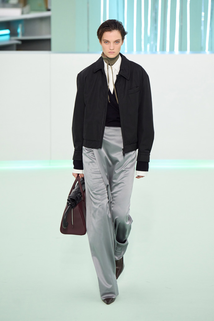 Prohlédněte si kolekci BOSS Fall Winter 2023...
Prohlédněte si kolekci BOSS Fall Winter 2023...