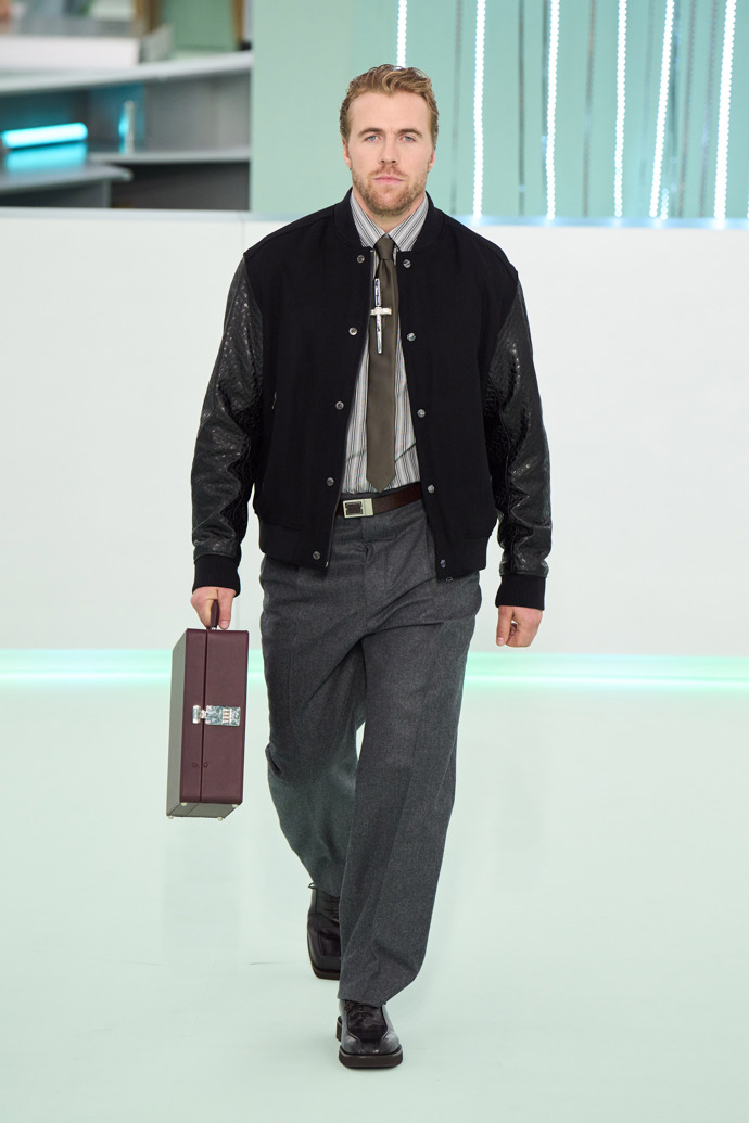 Prohlédněte si kolekci BOSS Fall Winter 2023...
Prohlédněte si kolekci BOSS Fall Winter 2023...