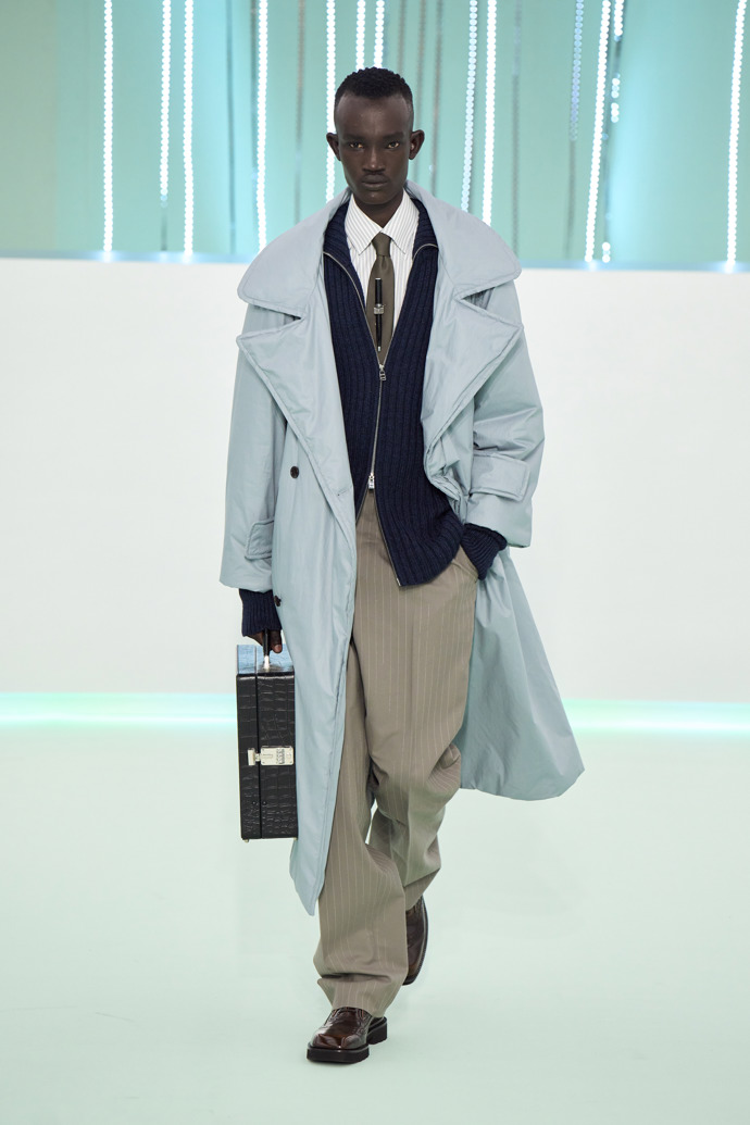 Prohlédněte si kolekci BOSS Fall Winter 2023...
Prohlédněte si kolekci BOSS Fall Winter 2023...