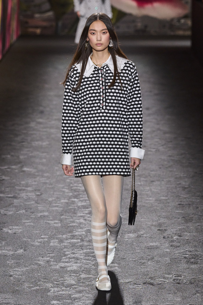  

Prohlédněte si kolekci Chanel Spring Summer 2024 Ready to Wear...
