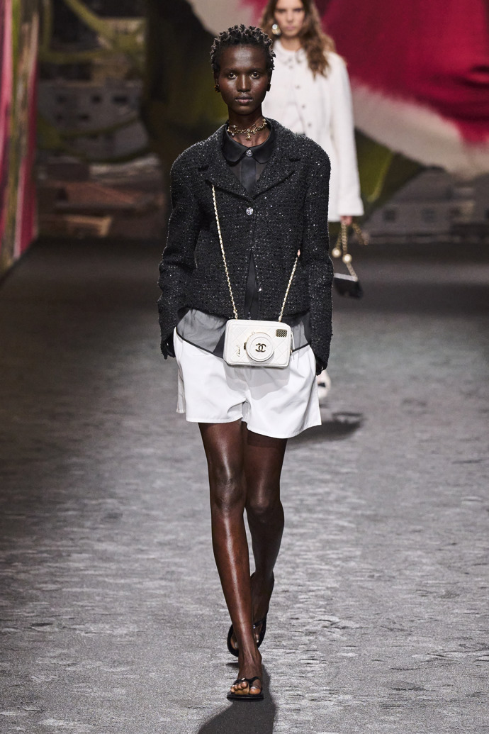  

Prohlédněte si kolekci Chanel Spring Summer 2024 Ready to Wear...
