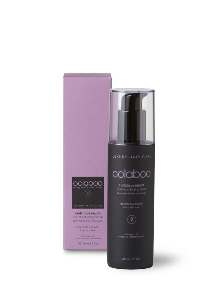 Bezoplachové hydratační sérum pro kudrnaté vlasy, Oolaboo, 1202 Kč
