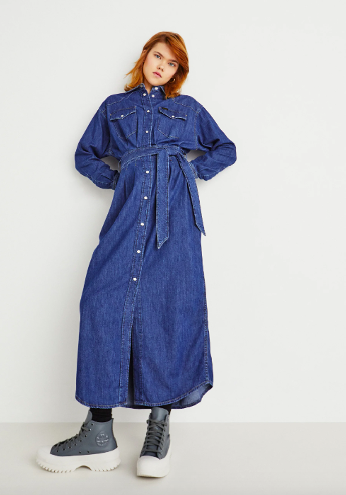  

Denimové šaty Western Belt Waist Dress, Lee, 3360 Kč
