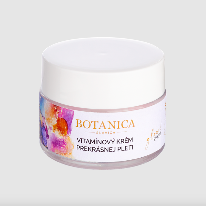  

Vitamínový krém překrásné pleti, Soaphoria, 505 Kč

Vitamínový pleťový booster s Anti-Blue light ochranou je vhodný pro všechny typy pleti včetně té citlivé. Lipový hydrolát uklidňuje, eliminuje podráždění a zarudnutí. Působí regeneračně, hydratačně a zároveň vytváří jemnou ochrannou vrstvu. Kombinace fosfolipidů a sfingolipidů vytváří bariéru proti volným radikálům a eliminují toxický vliv prostředí. Vitamíny C a E účinně bojují proti nepříznivým oxidačním vlivům, posilují obranyschopnost pleti a dodávají jas. 

