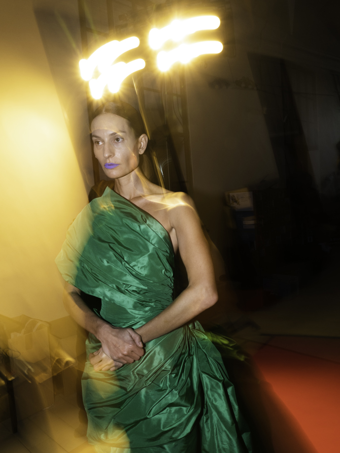 Vstupte do backstage Couture 2024 show Zuzany Kubíčkové...
Vstupte do backstage Couture 2024 show Zuzany Kubíčkové...