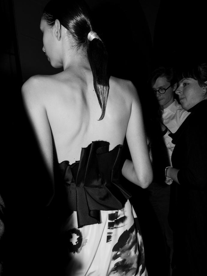 Vstupte do backstage Couture 2024 show Zuzany Kubíčkové...
Vstupte do backstage Couture 2024 show Zuzany Kubíčkové...