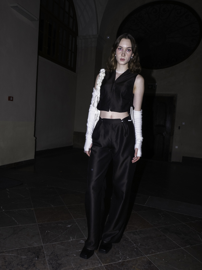  

Street style návštěvníků Couture 2024 show Zuzany Kubíčkové
