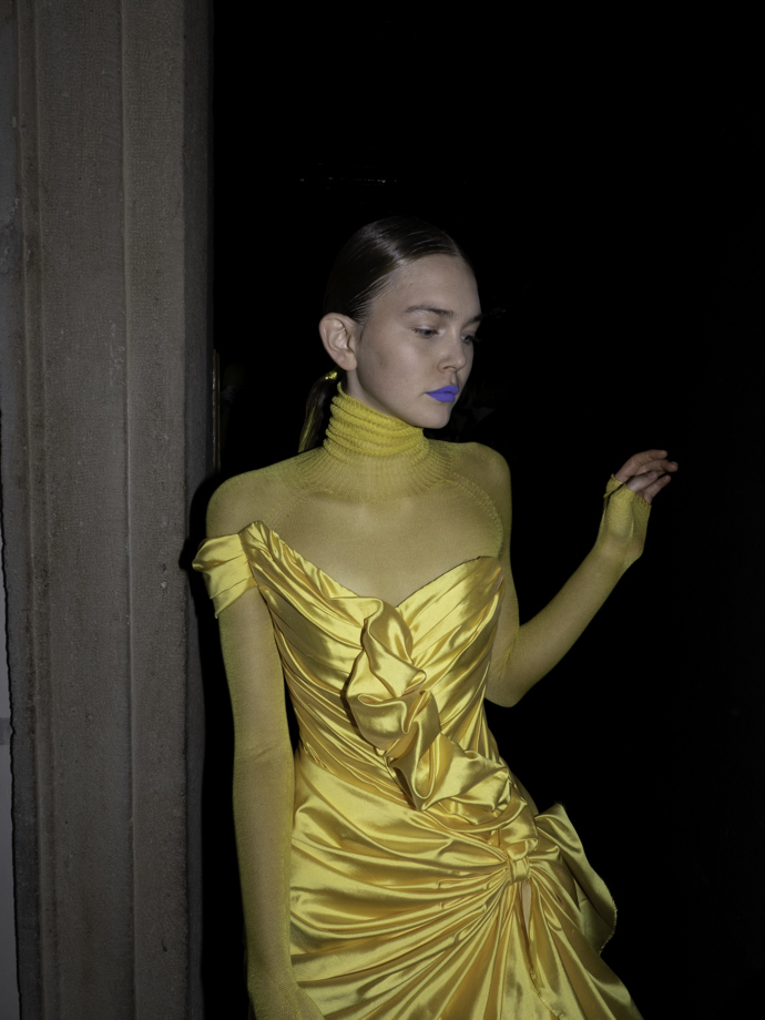 Vstupte do backstage Couture 2024 show Zuzany Kubíčkové...
Vstupte do backstage Couture 2024 show Zuzany Kubíčkové...