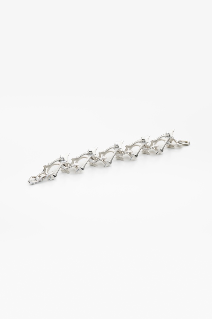  

Náramek z kolekce Silver Bones, Zdeněk Vacek, od 30 000 Kč
