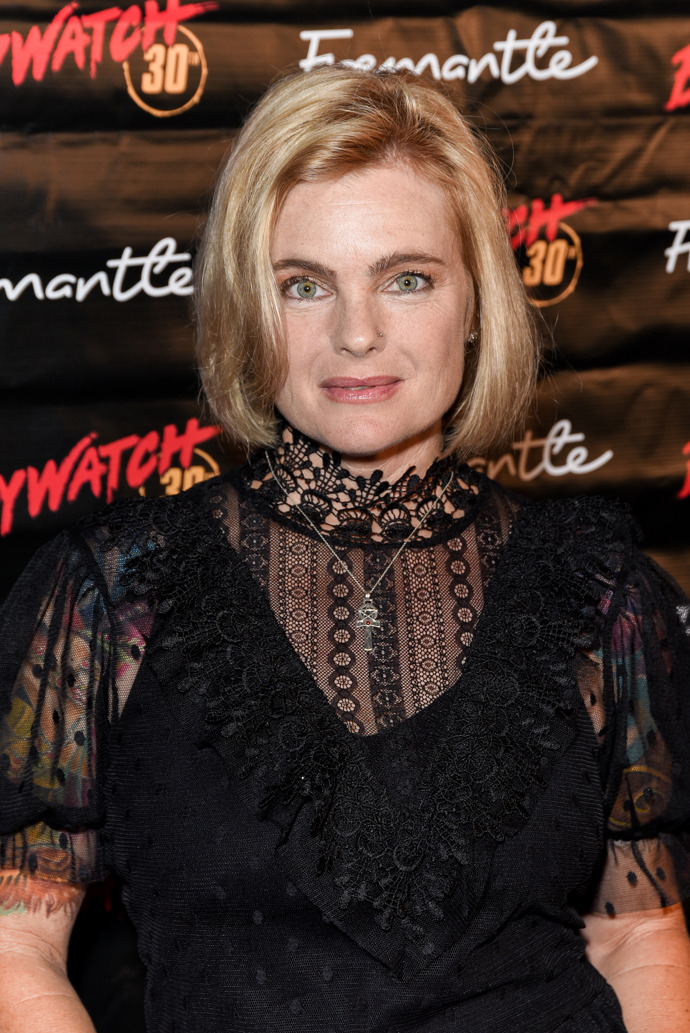  

Erika Eleniak dnes 
