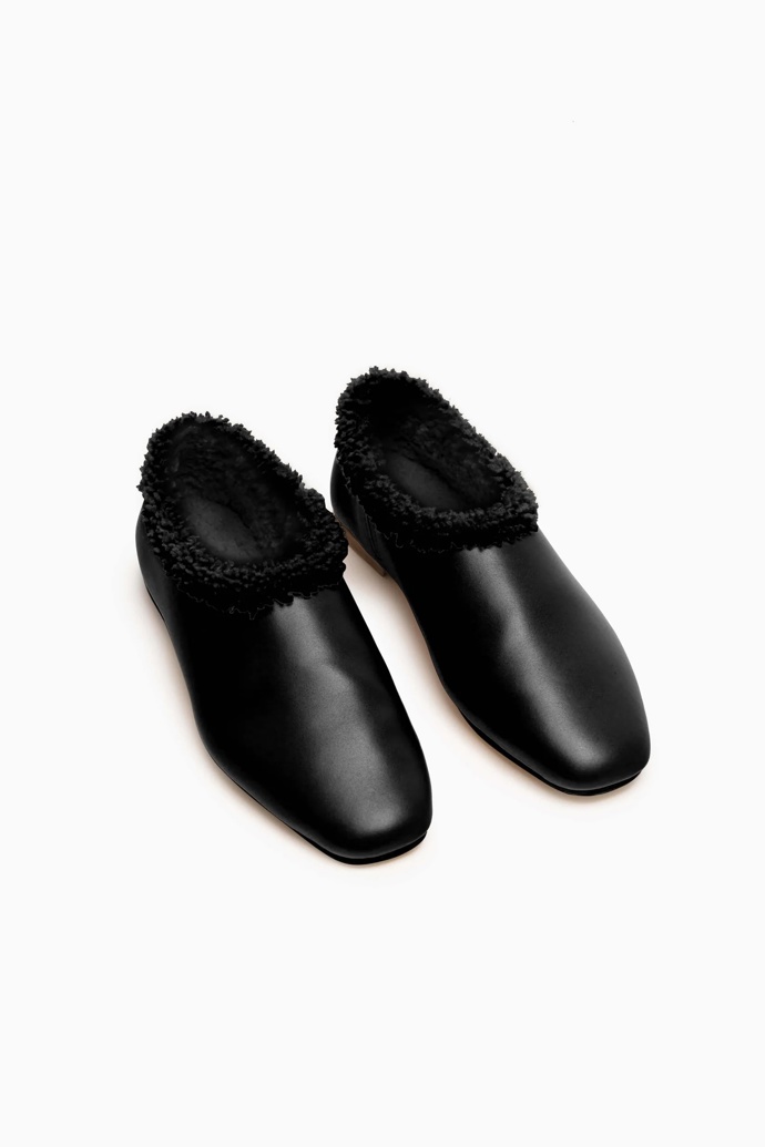  

Mittens Winter Slippers in Black, Sleeper, 8734 Kč
