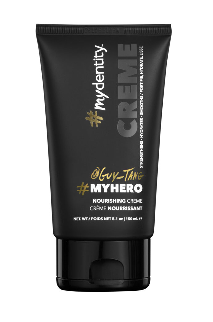  

Vlasový krém MyHero, MyDentity, 990 Kč
