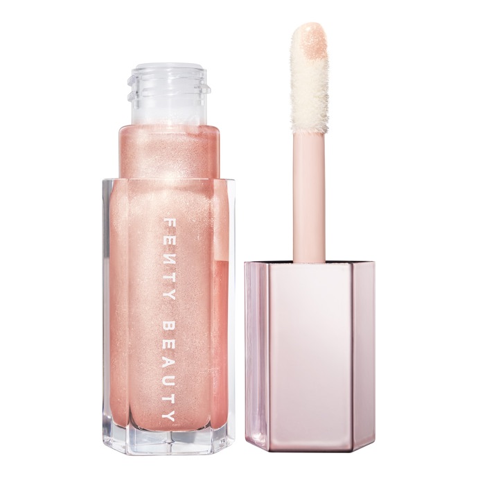  

Lesk na rty Gloss Bomb Universal Lip Luminizer, Fenty Beauty, 530 Kč

