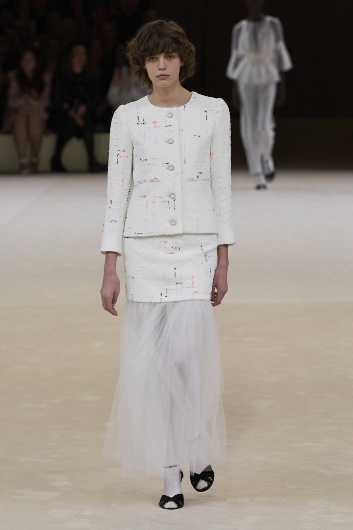  

Prohlédněte si kolekci Chanel Haute Couture 2024
