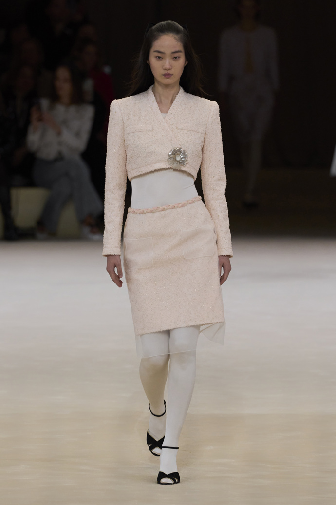  

Prohlédněte si kolekci Chanel Haute Couture 2024
