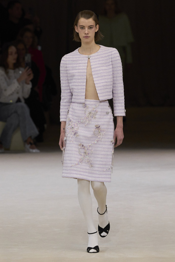  

Prohlédněte si kolekci Chanel Haute Couture 2024
