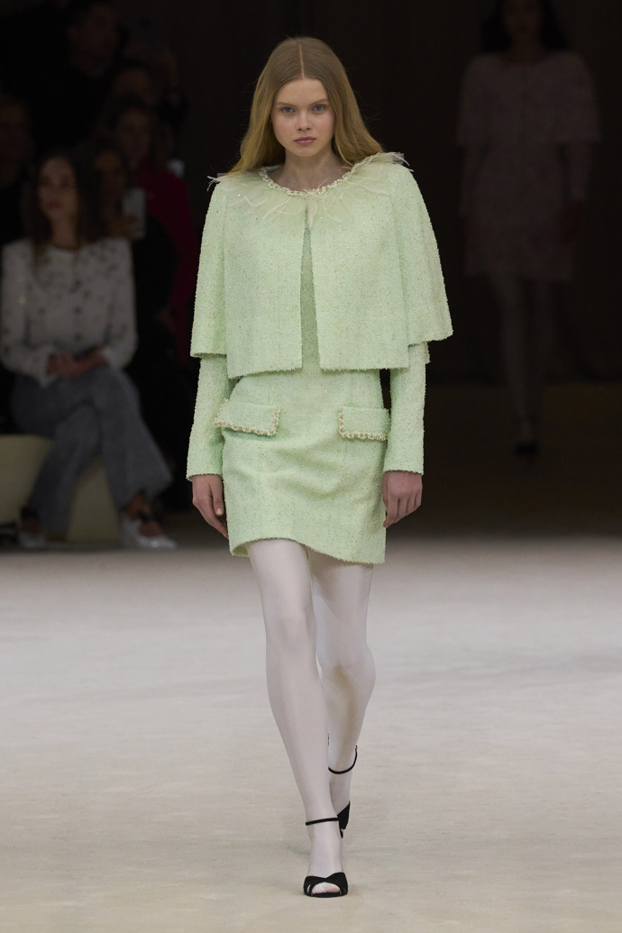  

Prohlédněte si kolekci Chanel Haute Couture 2024
