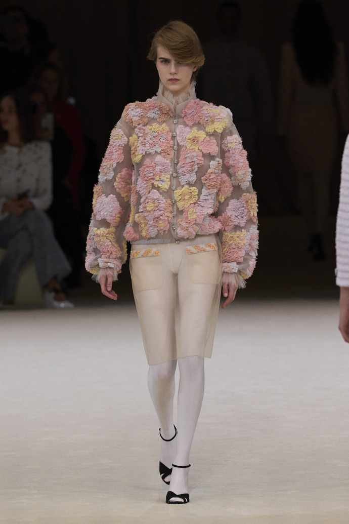  

Prohlédněte si kolekci Chanel Haute Couture 2024
