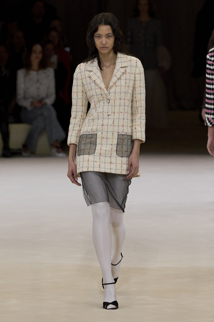  

Prohlédněte si kolekci Chanel Haute Couture 2024
