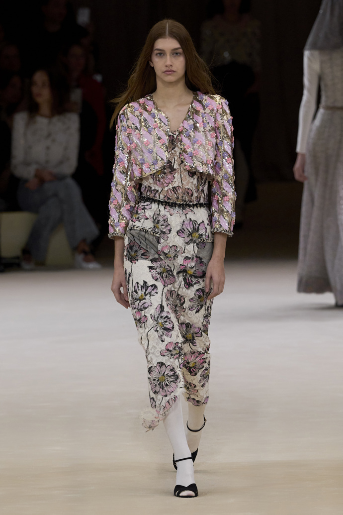  

Prohlédněte si kolekci Chanel Haute Couture 2024
