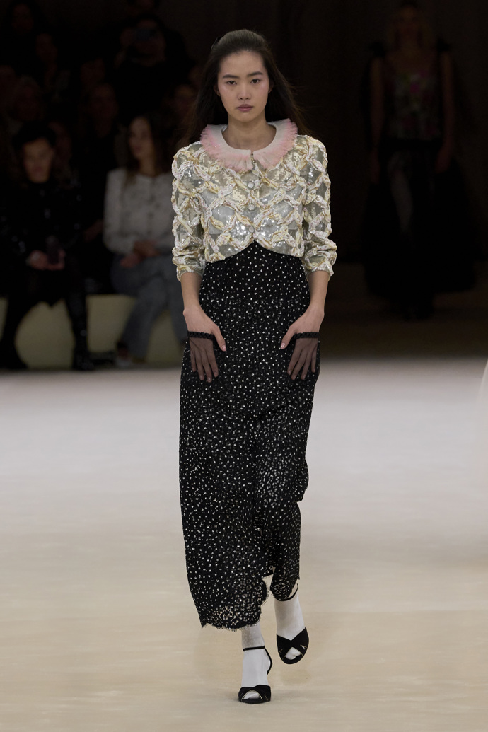  

Prohlédněte si kolekci Chanel Haute Couture 2024
