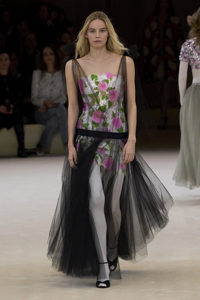 

Prohlédněte si kolekci Chanel Haute Couture 2024
